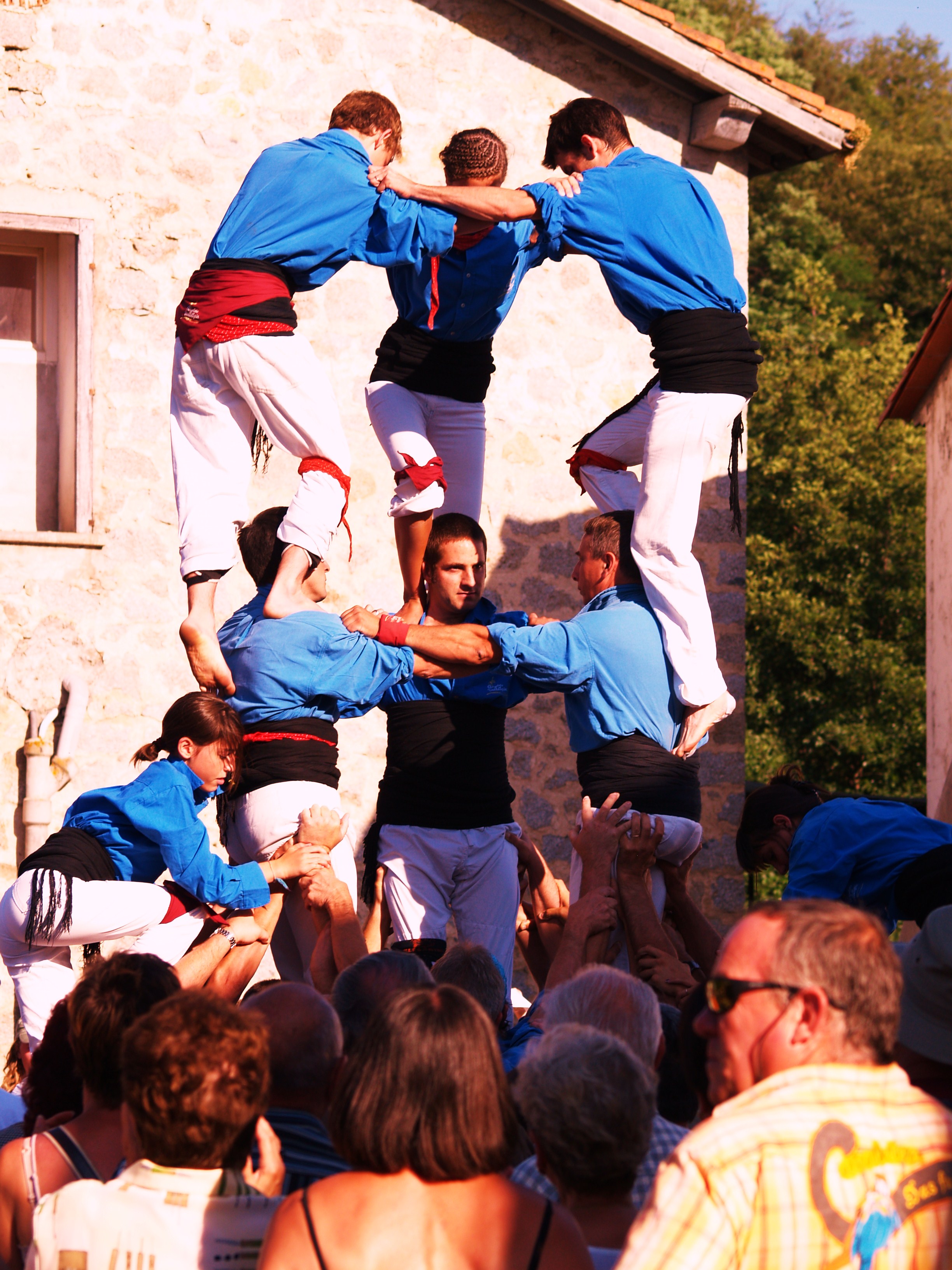 Castellers ou pyramides humain tradition catalane (PhotoLa Gazette Catalane.JPG