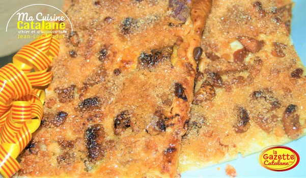 Fougasse catalane aux gratons et&nbsp;pignons